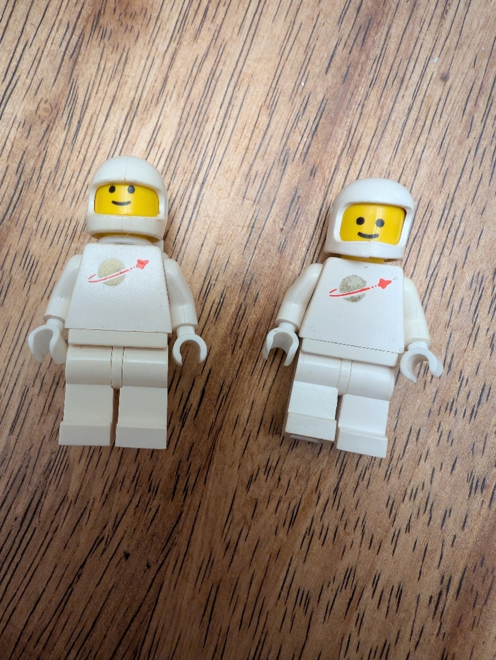 Lot Of Two Vintage 70s/ 80s Lego Classic Spacemen SP006